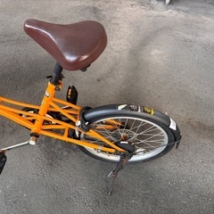 20インチ　自転車　オレンジの画像