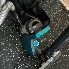 サイクロン式掃除機　東芝　トルネオ　VC-S43(L)
