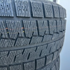 スタッドレスタイヤの画像