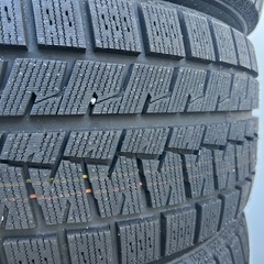 スタッドレスタイヤの画像