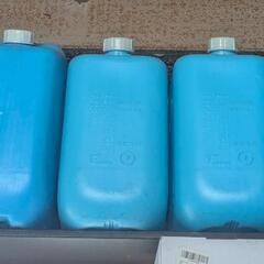灯油タンク 1つ100円〜の画像