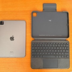 iPad Pro 11インチ 4世代 256GB＋ロジクールキーボードの画像