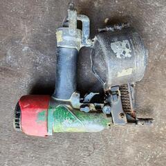 日立釘打ち機の画像