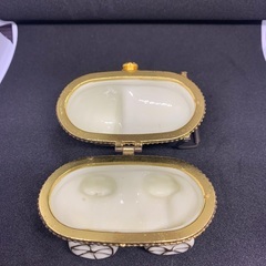 海外の乳母車形の小物入れの画像