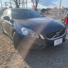 ボルボ　V60 T4 ナビ、ETC、革シート、テレビ、シートヒーター　78,000キロの画像