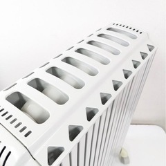 【週末値下げ】デロンギオイルヒーターDO91549EFS の画像