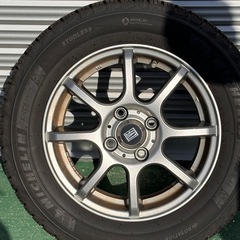 ミシュラン スノータイヤ 165/70R14の画像