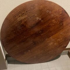 【DIY好きな方へ】円形の天板　塗装・汚れありの画像