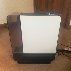 山善　加湿器付セラミックヒーターの画像