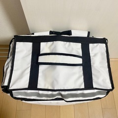 ウーバーイーツ バッグ、メニューバッグの画像