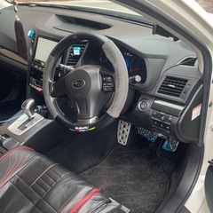 2. 5 і B4スポーツアイサイト 禁煙車ETC プッシュスタート ハーフレザー シートパワーシート 純正革巻きステアリングパドルシフト HIDヘッドライトの画像