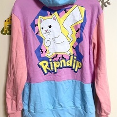 ピカチュウ風　パーカー　Lサイズ