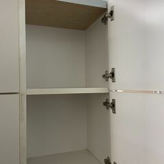 棚　No.1053　ホワイト　扉付き収納　【リサイクルショップどりーむ荒田店】の画像