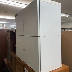 棚　No.1053　ホワイト　扉付き収納　【リサイクルショップどりーむ荒田店】の画像