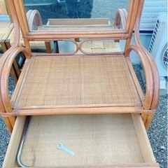 家具 ドレッサーの画像