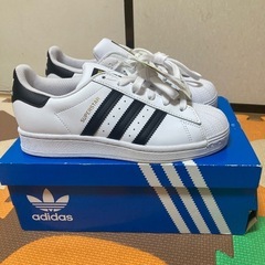 adidasスーパースター(未使用品)の画像
