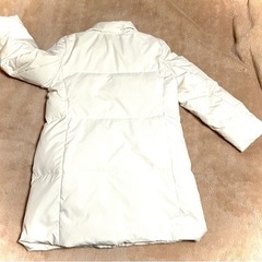 ダウンジャケット★ホワイト★ダウン80％フェザー20％の画像