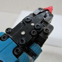 🌲【大工道具】makita 充電式40V ピンタッカ PT001G【アールワンはマンガ倉庫とタッグを組んで高価買取!!地域最大級！】の画像