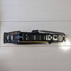 アウディTT 純正車載ジャッキの画像
