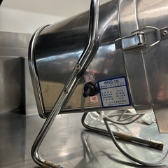 自動すりおろし機　業務用の画像