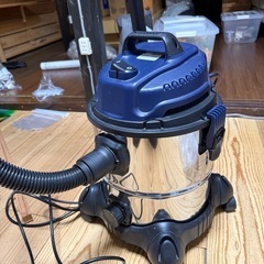 掃除機　
アースマン　乾湿両用バッキュームブロア