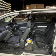 トヨタアイシスの画像