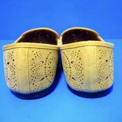 【efty.】ポインテッドトゥ カットワーク フラットパンプス 23.5cmの画像