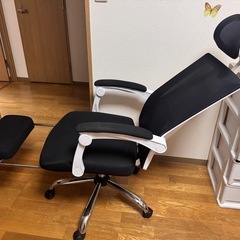 オフィスチェア オットマン付き 160°リクライニング デスクチ...