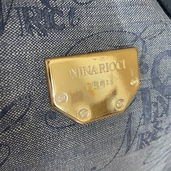 ニナリッチ　希少　バッグ　金金具の画像
