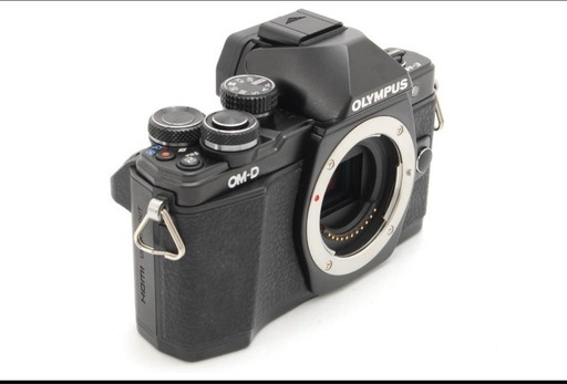 オリンパス　OM-D E-M10 Mark II レンズ付　【現状渡し】