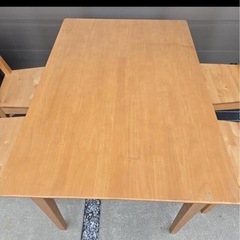 IKEA テーブルの画像