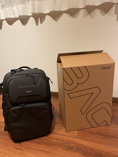 Ulanzi BP10 ハードシェル型カメラバックパック 35L