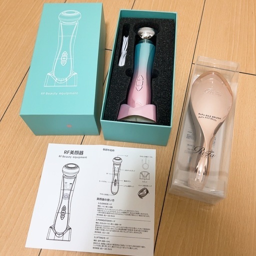 （新品）EMSイオン導入美顔器 リファヘアブラシ