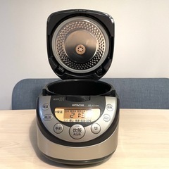 【美品】HITACHI RZ-XS10M 炊飯器　説明書付き　日立　シルバーの画像