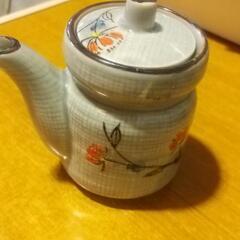 和食器のセットの画像