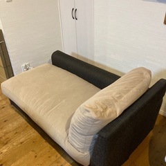 NOYESソファのカウチ部分