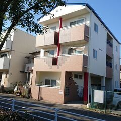 ペット共生可のマンションです　南側大きな公園に面してます　…