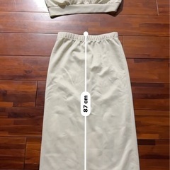 ロングスカートのセットアップＬの画像