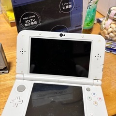 3DS 充電器付き