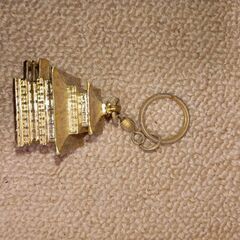 ６５=金閣寺のキーホルダーを売ります
