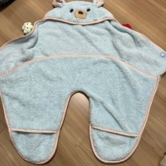 おくるみ？＋おもちゃの画像