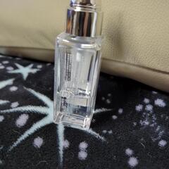 取引中　　ジルスチュアート JILL STUART ヘアオイル ホワイトフローラルの画像