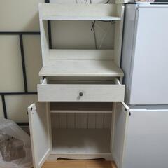 一人暮らし用食器棚の画像