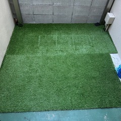 お譲り先決まりました　人工芝　