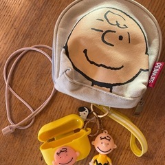 Air Pods のケース　チャーリー・ブラウン