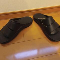 ウーフォス　サンダル（OOFOS）の画像