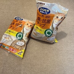 ニャンとも清潔トイレ 脱臭・抗菌チップ 大容量 大きめの粒 4....
