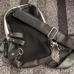 取引中 男女兼用 ショルダーバッグ ブラックの画像