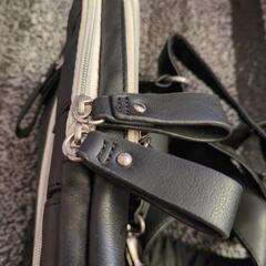 取引中 男女兼用 ショルダーバッグ ブラックの画像