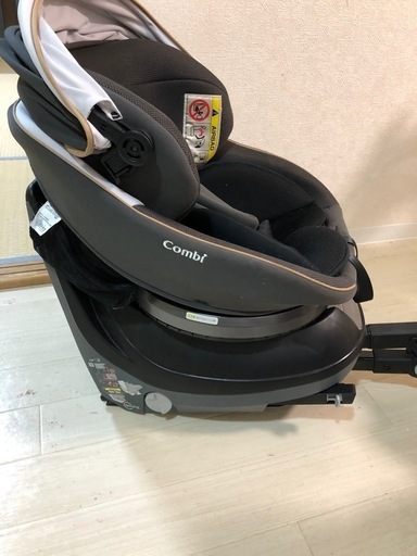 ISOFIXチャイルドシート\n